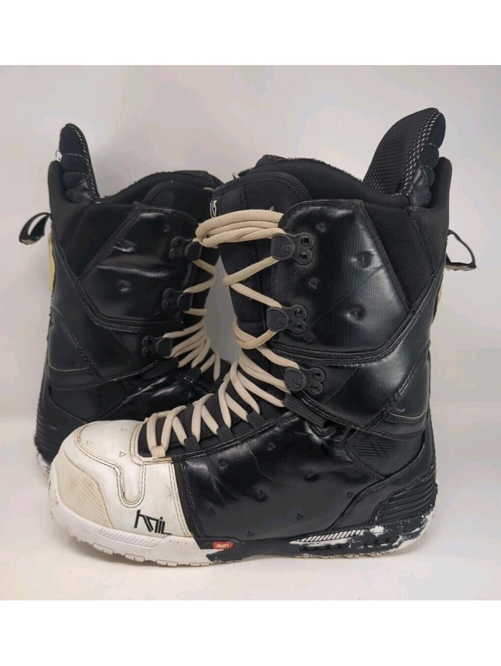 BURTON Hail Snowboard Boots Mens 11 44 Freestyle Park Pipe Air Cushion Sole Whit